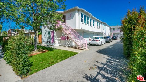 Photo of 331 W Windsor Road, Glendale, CA 91204 (MLS # 26833517)
