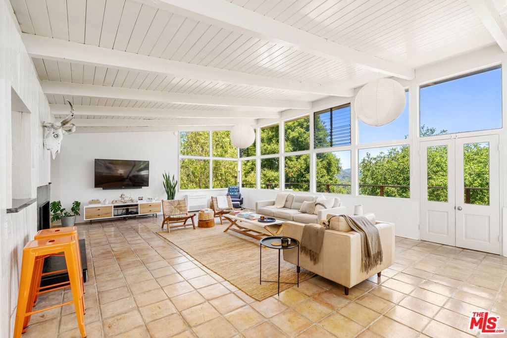 19783 Valley View Drive