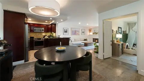 MLS: SR25272874