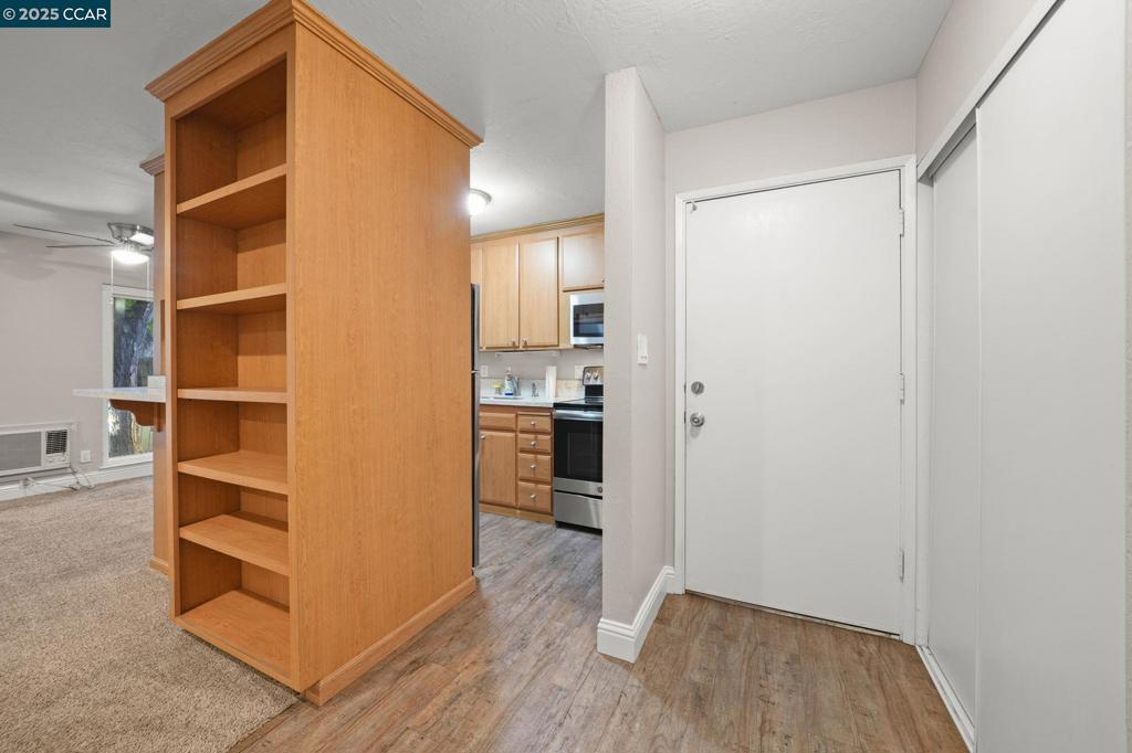 OAK CREEK - Residential