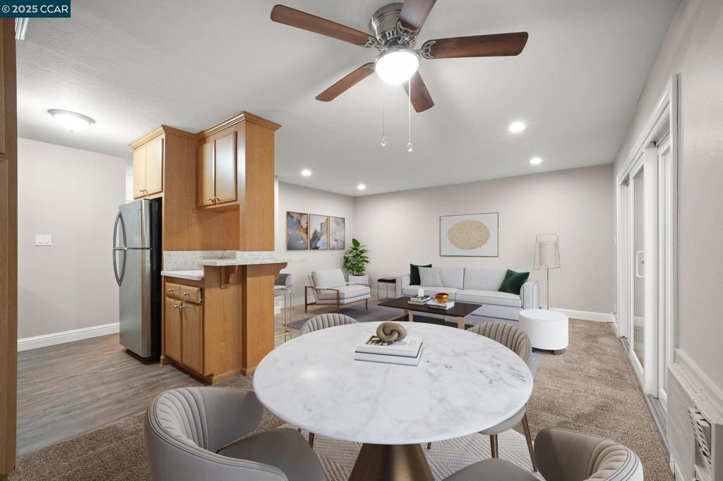 OAK CREEK - Residential