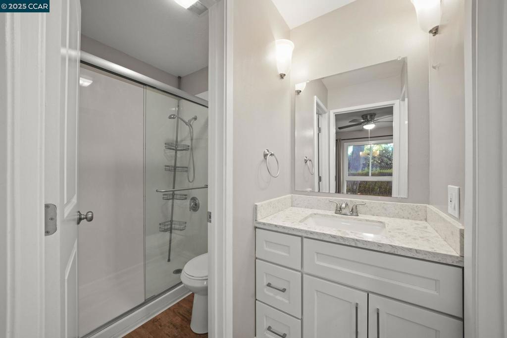 OAK CREEK - Residential