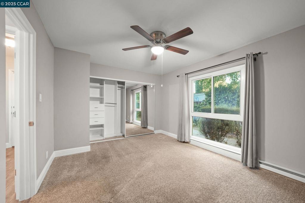 OAK CREEK - Residential