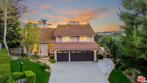 Photo of 22404 Calipatria Drive, Calabasas, CA 91302 (MLS # 25594299) Photo of 22404 Calipatria Drive, Calabasas, CA 91302 (MLS # 25594299)