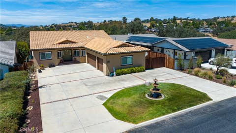 Photo of 5039 Northfork Place, Paso Robles, CA 93446 (MLS # NS26180610)