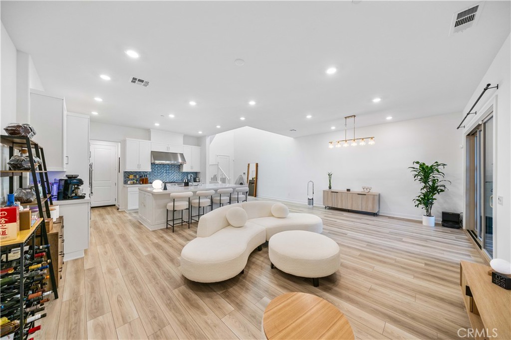 378 Mullberry Place
