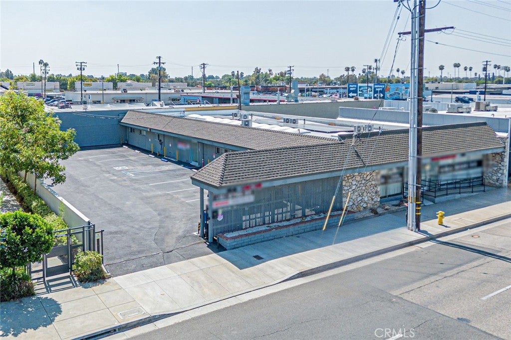 Properties 1 626 W Commonwealth Avenue
