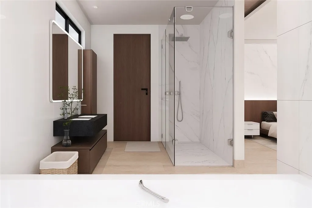 Laguna Beach, California 92651, United States, 4 Bedrooms Bedrooms, ,4 BathroomsBathrooms,Residential,Active,109598