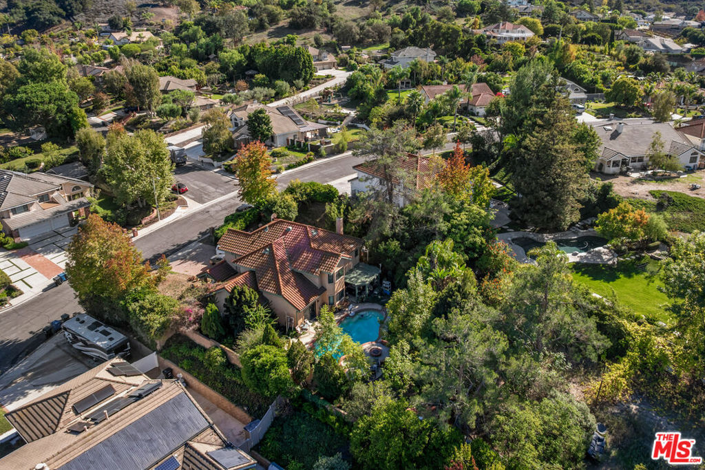 947 Golden Crest Avenue