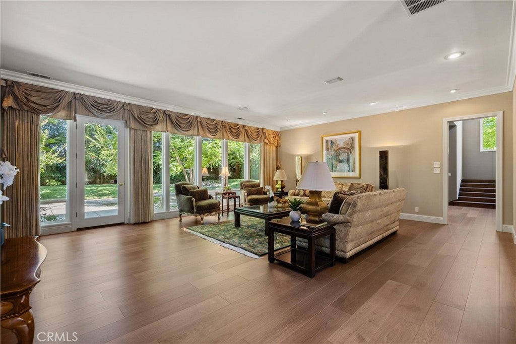 3 Shalimar Court