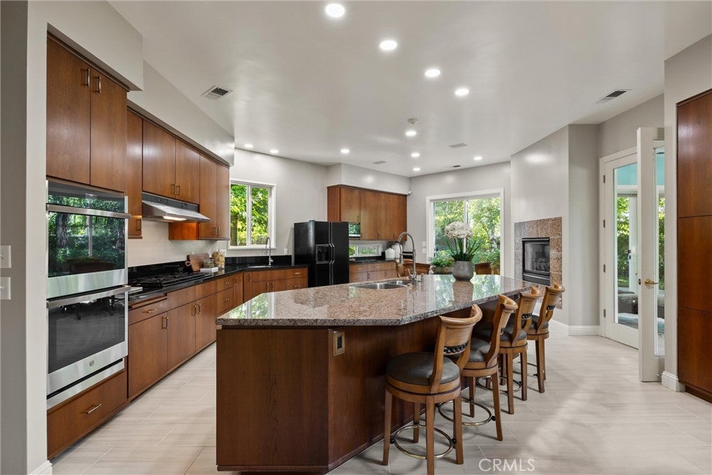 3 Shalimar Court