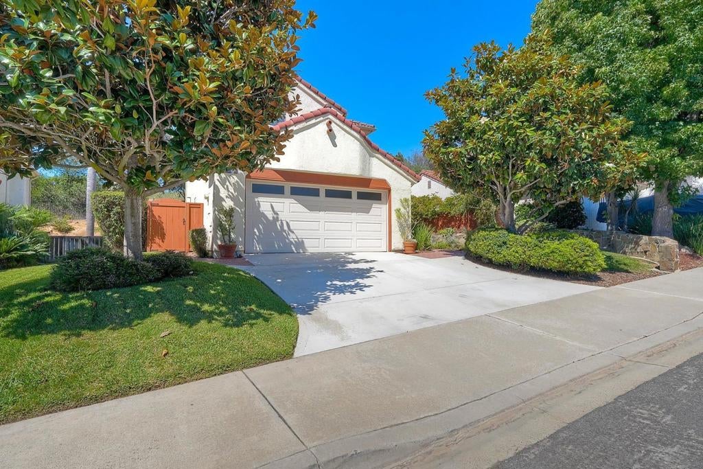 809 Applewilde Dr