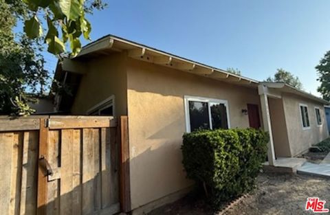 Photo of 30523 Canwood Street, Agoura Hills, CA 91301 (MLS # 25529255)