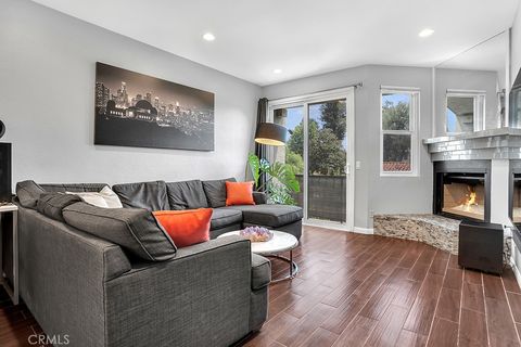 6323 Reseda Boulevard 39 Tarzana CA 91335