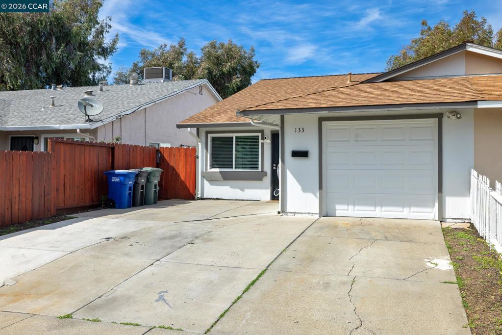 133 E Trident