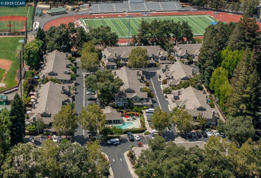 DANVILLE OAKS - Residential