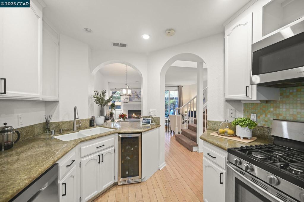 DANVILLE OAKS - Residential