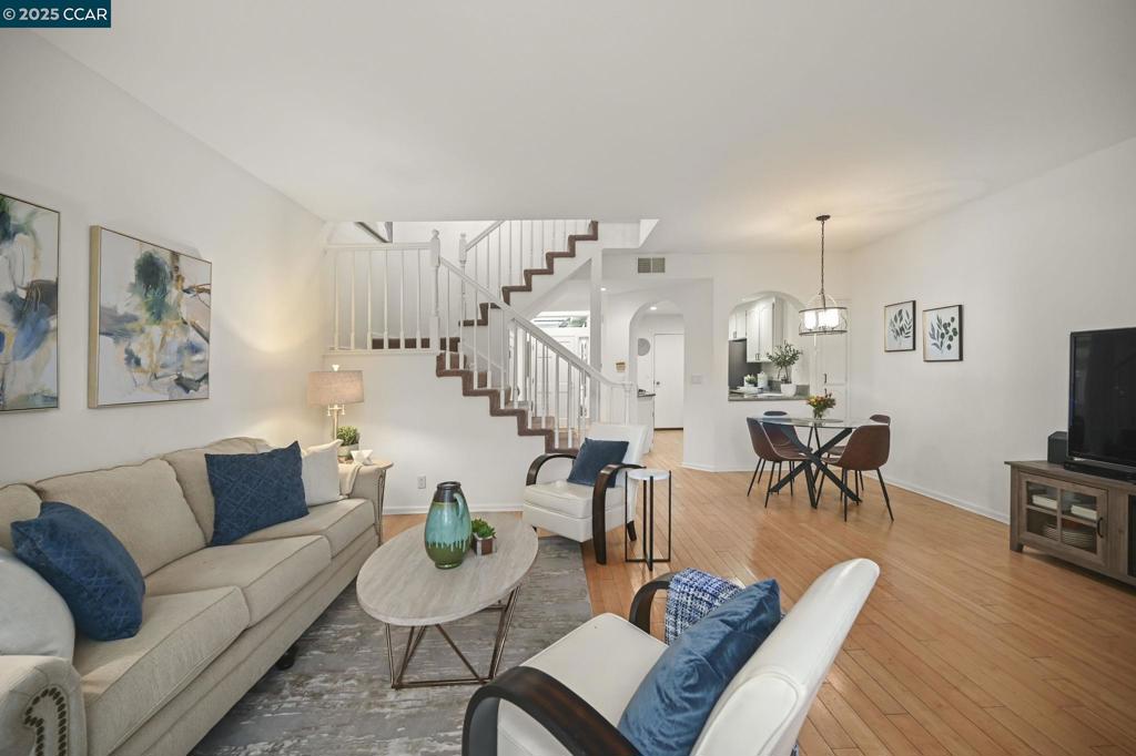 DANVILLE OAKS - Residential