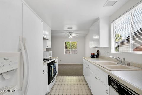 Tiny photo for 716 Bismark Avenue W, Ventura, CA 93004 (MLS # 226003082)