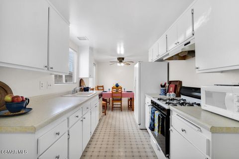 Tiny photo for 716 Bismark Avenue W, Ventura, CA 93004 (MLS # 226003082)