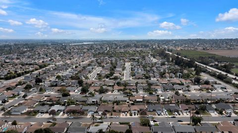 Tiny photo for 716 Bismark Avenue W, Ventura, CA 93004 (MLS # 226003082)