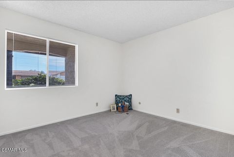 Tiny photo for 716 Bismark Avenue W, Ventura, CA 93004 (MLS # 226003082)