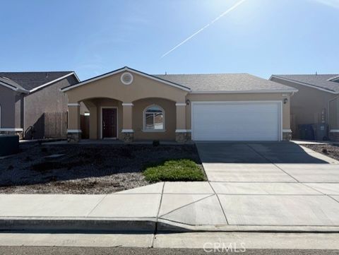 1124 E Orange Street Avenal CA 93204