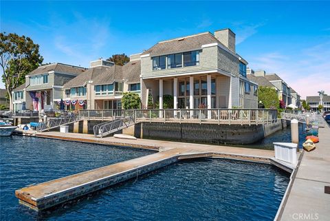 Photo of 16445 Wimbledon Lane, Huntington Beach, CA 92649 (MLS # NP26046678)