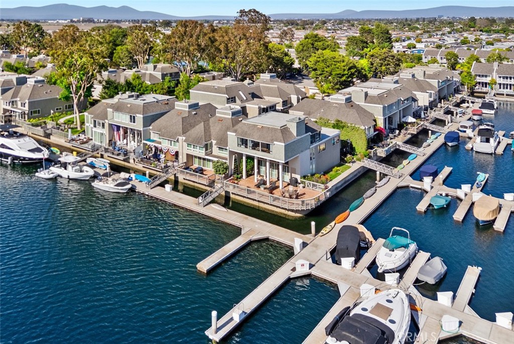 16445 Wimbledon Lane