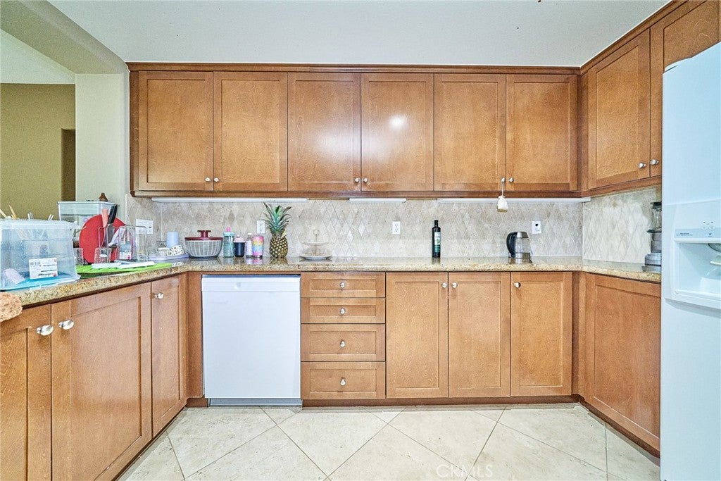 31 Gingerwood, Irvine CA 92603 - Photo 12
