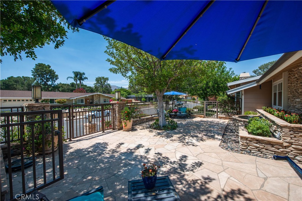 Properties 4 16426 Knollwood Drive