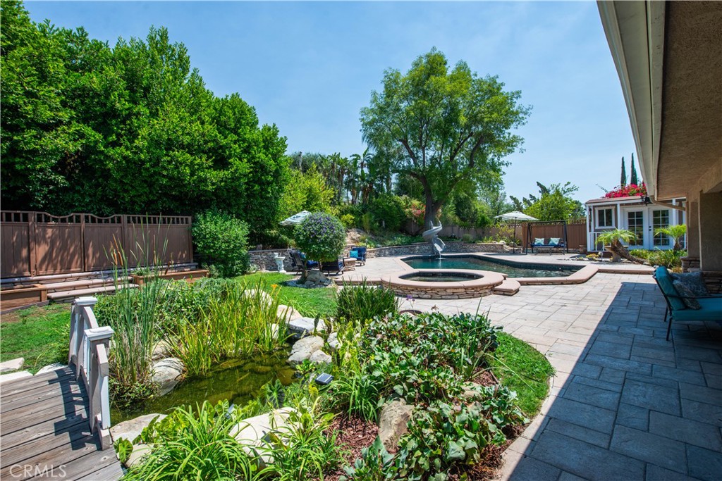 Properties 1 16426 Knollwood Drive
