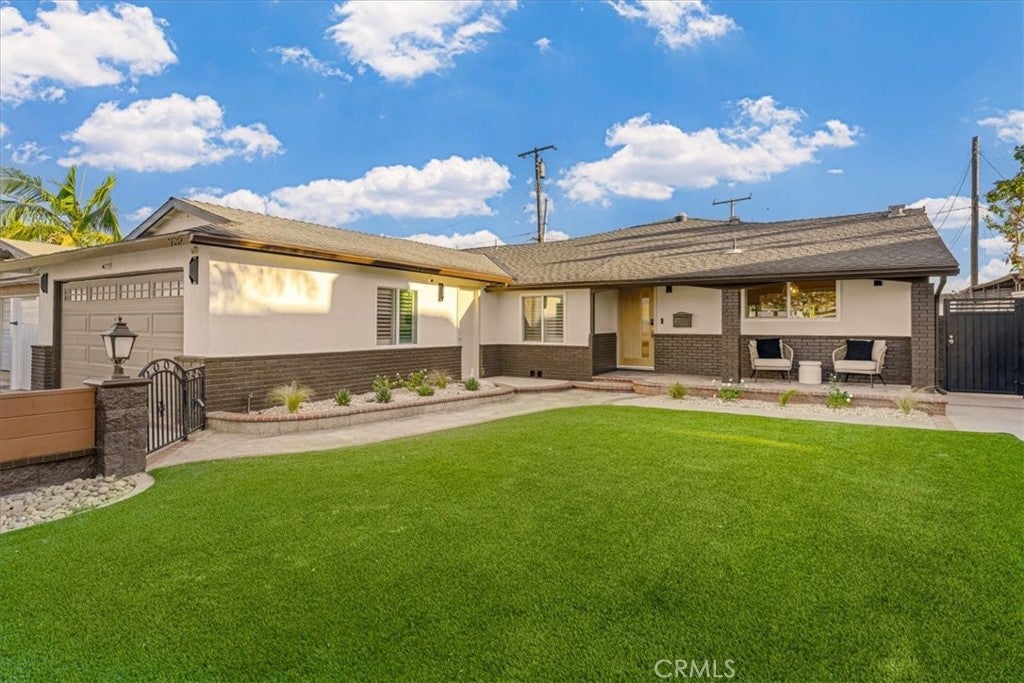 Properties 1 9532 Bird Avenue
