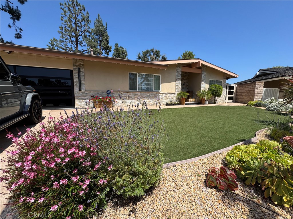 10658 Fullbright Avenue
