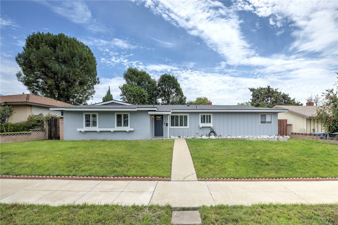 2946 Gladstone Street, Pomona CA 91767