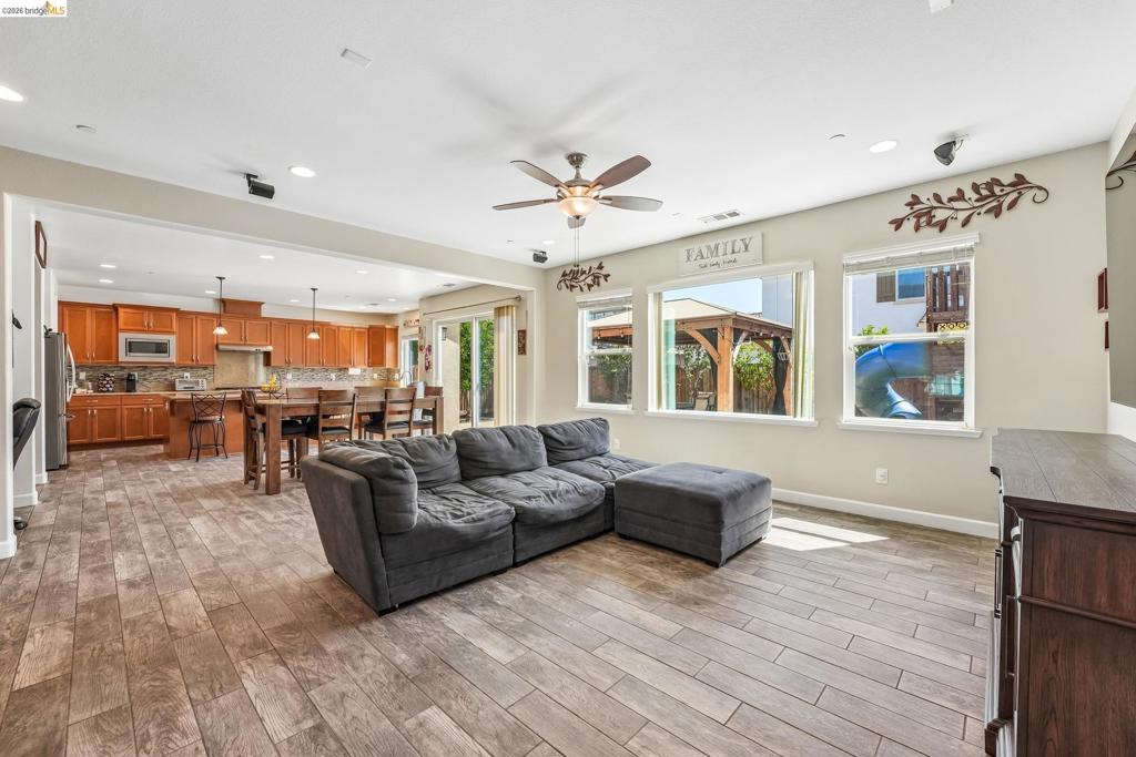 1352 Bellerose Ct