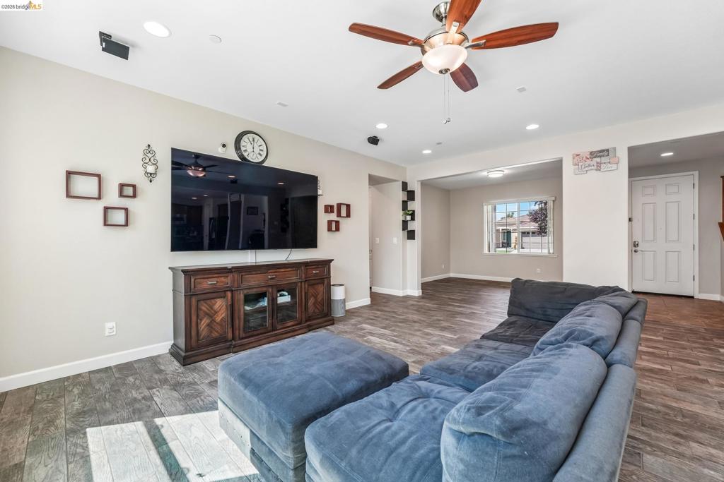 1352 Bellerose Ct