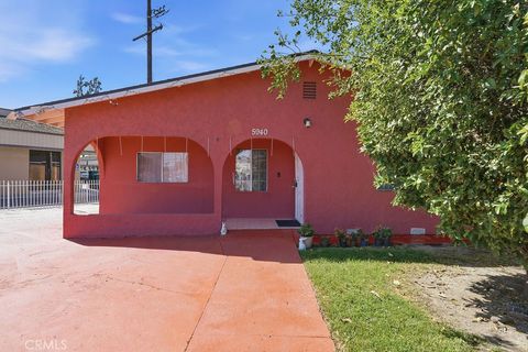 Photo of 5940 Cecilia Street, Bell Gardens, CA 90201 (MLS # SR26074415)