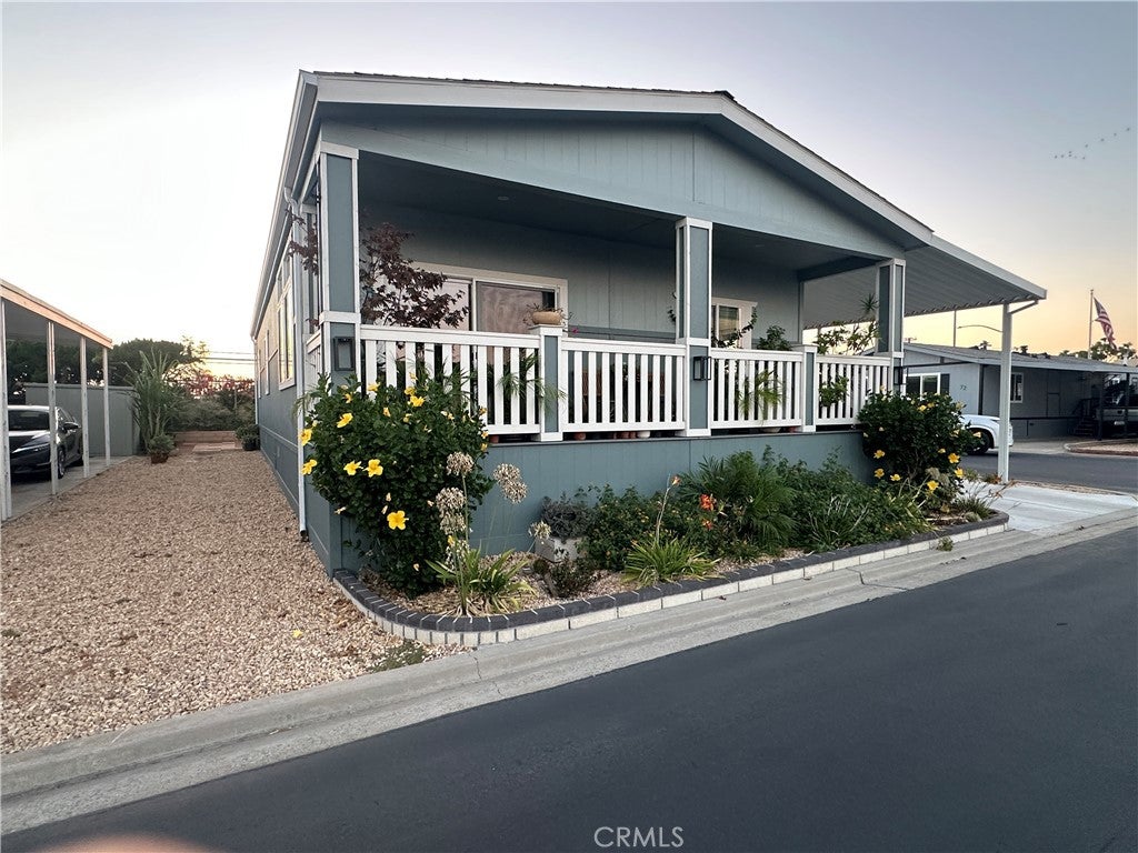 15300 magnolia Street 73