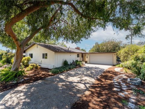 Photo of 5247 Monterey Road, Riverside, CA 92506 (MLS # IV26088254)