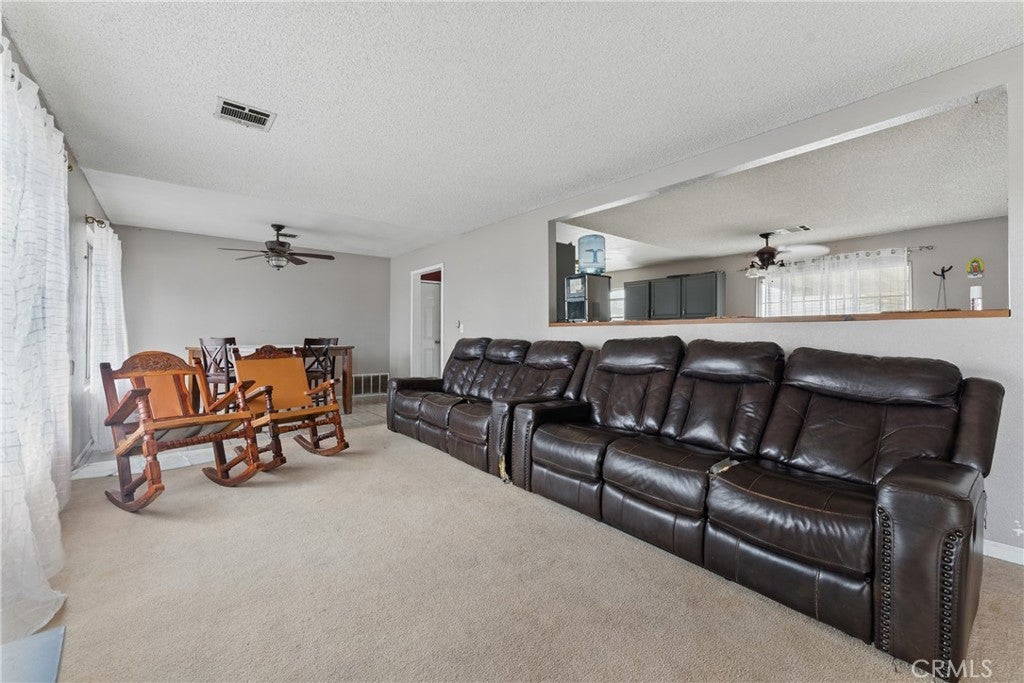 8806 E Avenue T14