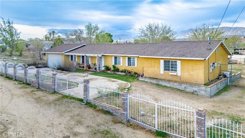 Photo of 8806 E Avenue T14, Littlerock, CA 93543 (MLS # DW25238147)