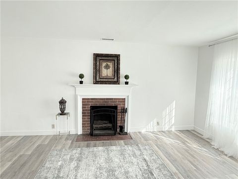Photo of 1517 W Grand Avenue, Pomona, CA 91766 (MLS # SW25243212) Photo of 1517 W Grand Avenue, Pomona, CA 91766 (MLS # SW25243212)