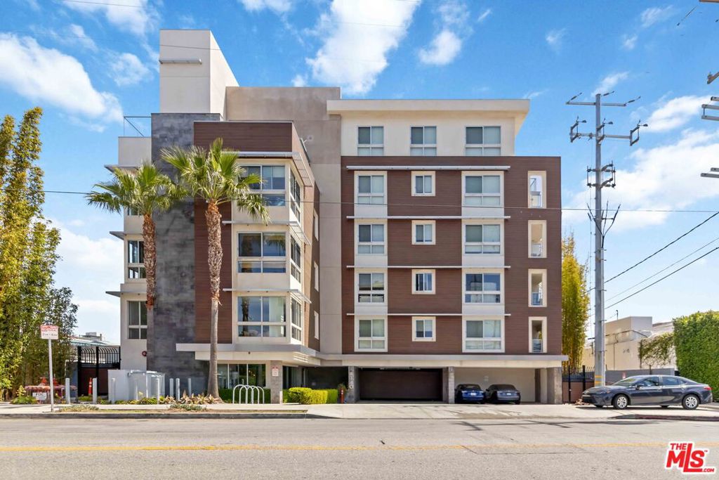 4140 Glencoe Avenue 407