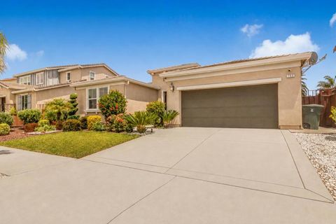 Photo of 160 San Lorenzo Drive, Hollister, CA 95023 (MLS # ML82050063)