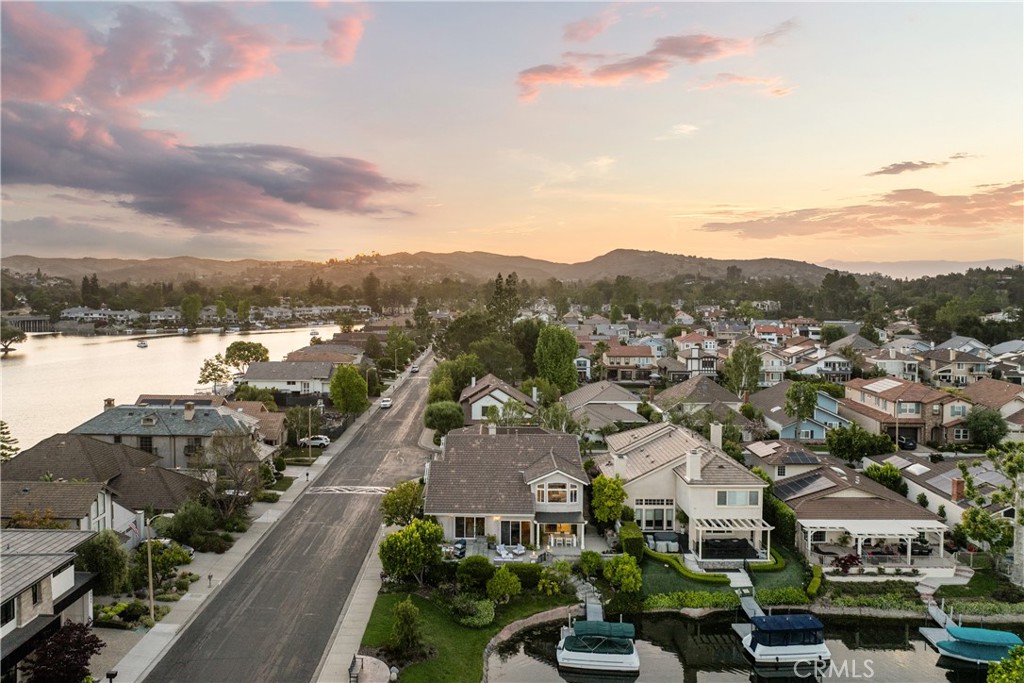 Westlake Island (711) - Residential