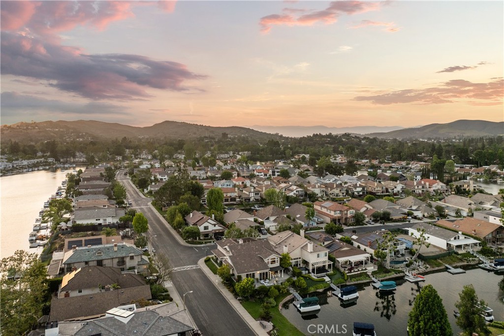 Westlake Island (711) - Residential