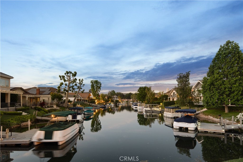 Westlake Island (711) - Residential