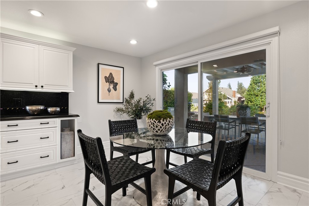 Westlake Island (711) - Residential