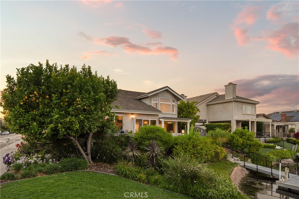 Westlake Island (711) - Residential